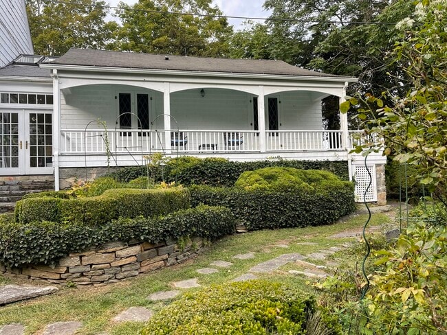 property at 856 Boston Post Rd