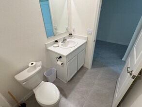 373 Hickory Crse Trl in Ocala, FL - Foto de edificio - Building Photo