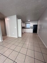 10407 N Jasmine Ave in Tampa, FL - Building Photo - Building Photo