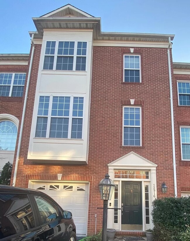 12916 Wood Crescent Cir Rentals in Herndon, VA