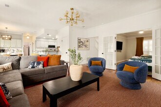 13702 Yellow Oak Cir in San Antonio, TX - Building Photo - Building Photo