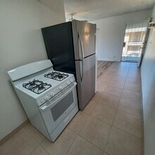 1321 W North St in Anaheim, CA - Building Photo - Building Photo