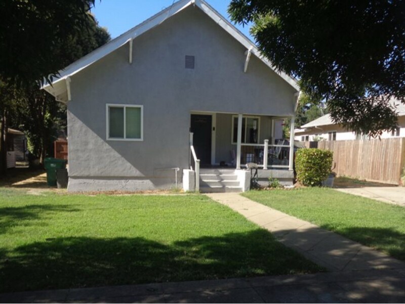 230 Sycamore St in Gridley, CA - Building Photo
