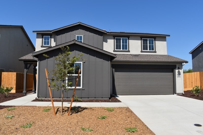 4049 Cinnabar Ave in Merced, CA - Building Photo