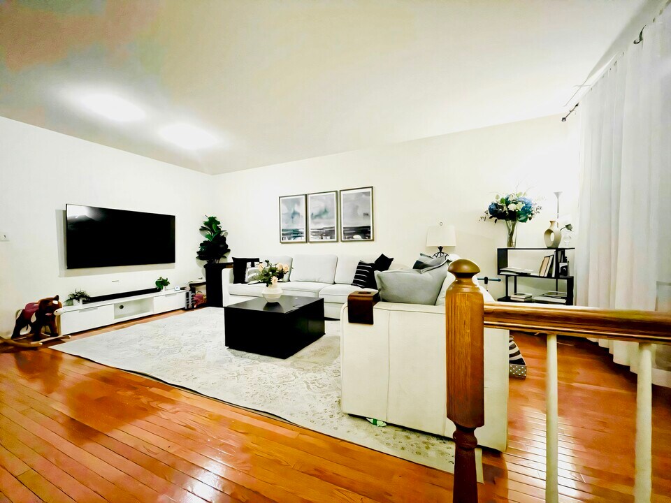 14789 Truitt Farm Dr in Centreville, VA - Foto de edificio