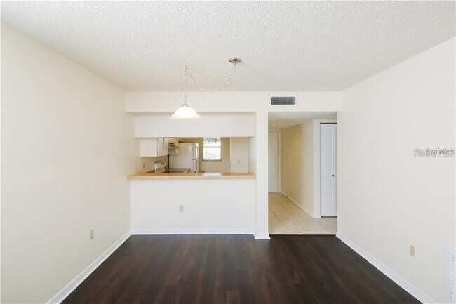 437 Cerromar Ln in Venice, FL - Building Photo - Building Photo
