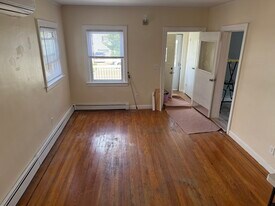 9408 157th Ave, Unit #2 in Howard Beach, NY - Building Photo