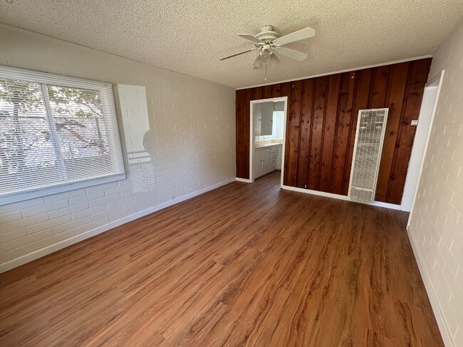 2305 Lomita Blvd in Lomita, CA - Building Photo - Building Photo