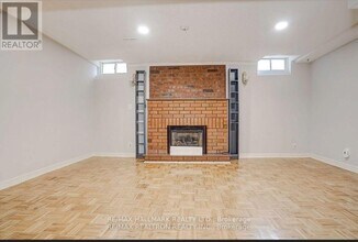 364 Castlehill Rd in Vaughan, ON - Building Photo - Building Photo