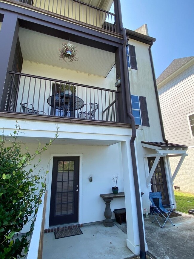 155 Dr. Michael Debakey Drive in Lake Charles, LA - Foto de edificio - Building Photo