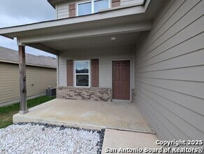 7311 Capricorn Way in Converse, TX - Building Photo - Building Photo