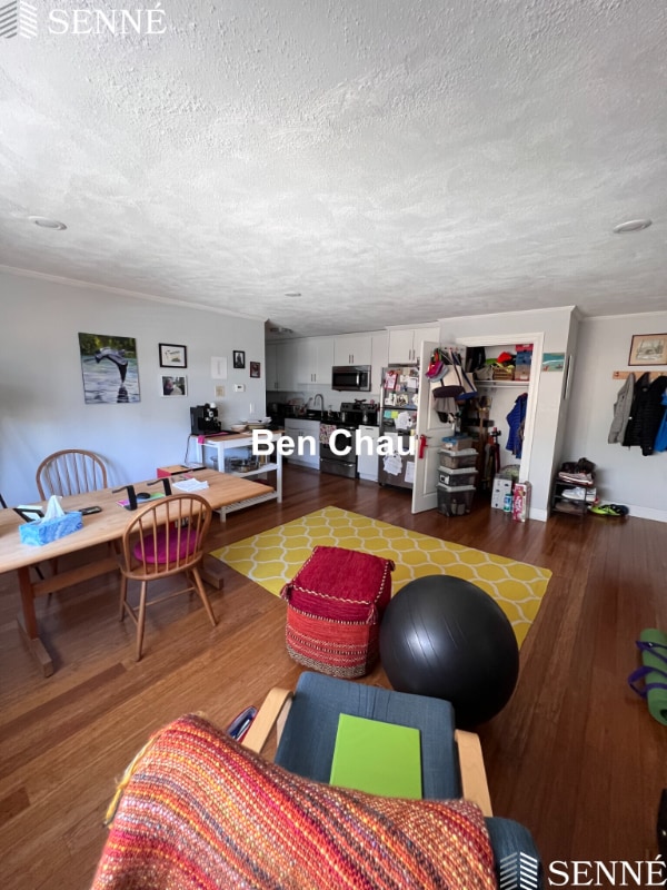property at 6 Blair Pl