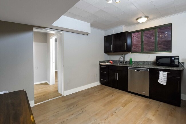 116 S 12th St in Pittsburgh, PA - Building Photo - Building Photo