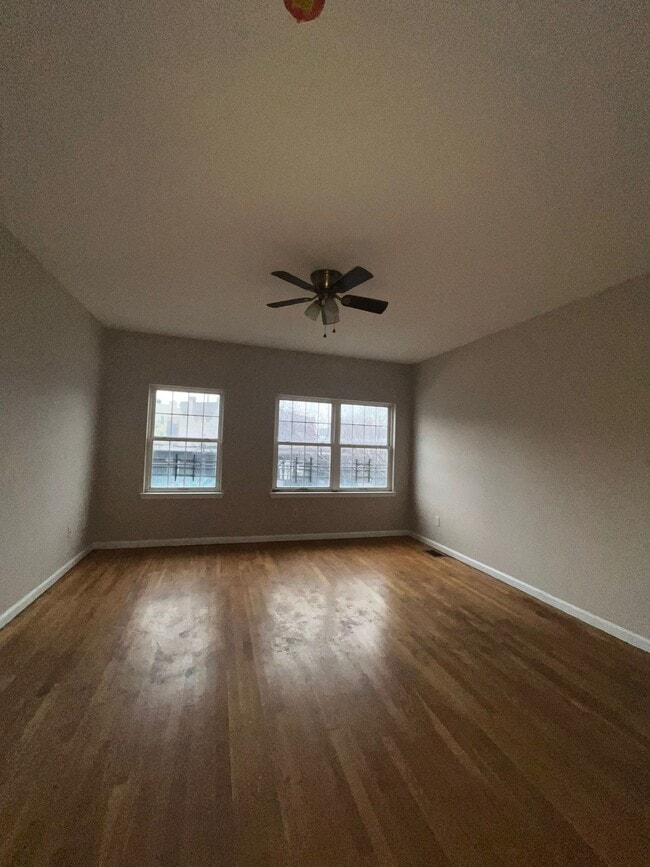 488 Communipaw Ave, Unit 1 in Jersey City, NJ - Building Photo - Building Photo