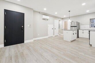 916 N Arlington Ave, Unit 1 in Baltimore, MD - Foto de edificio - Building Photo