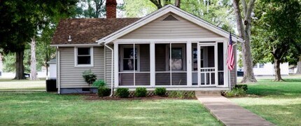 The Bungalows @ Dahlgren- utilities included* in Dahlgren, VA - Foto de edificio - Building Photo