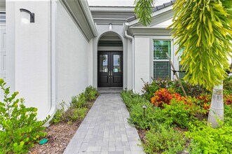 14236 Gray Bark Bnd in Westlake, FL - Building Photo - Building Photo