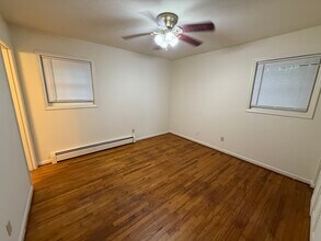 394 S Pope St, Unit 4 in Athens, GA - Foto de edificio - Building Photo