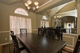 10118 St Georges Dr in Rowlett, TX - Foto de edificio - Building Photo