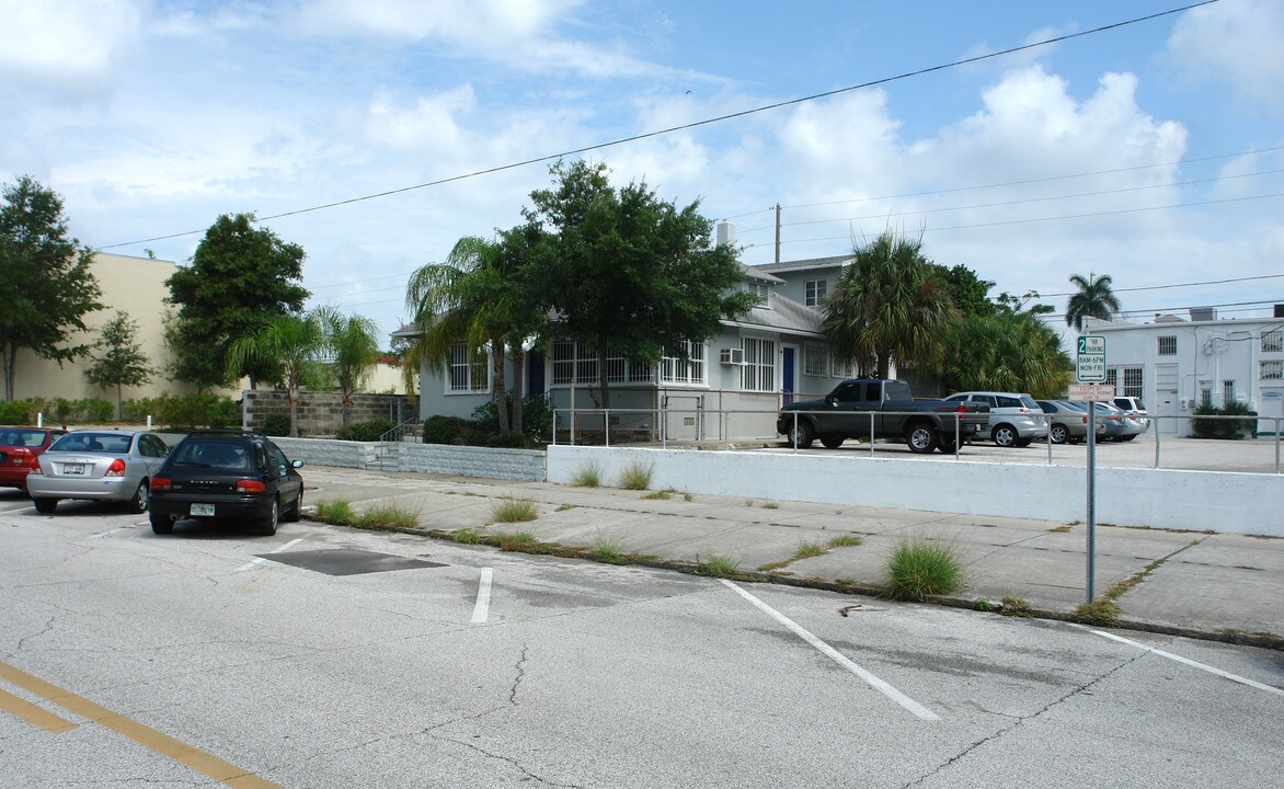 637 3rd Ave S in St. Petersburg, FL - Foto de edificio