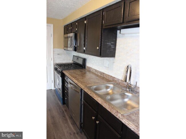 189 Kenwood Dr in Sicklerville, NJ - Building Photo - Building Photo