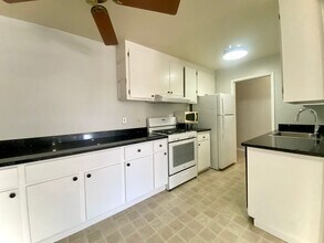 38500 Paseo Padre Pkwy in Fremont, CA - Building Photo - Building Photo