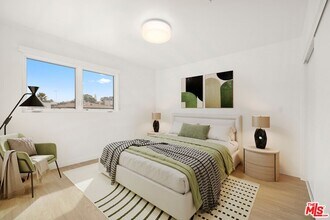 847 S Sherbourne Dr in Los Angeles, CA - Building Photo - Building Photo