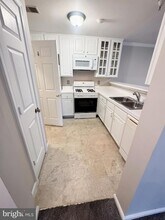 6500 Lake Park Dr in Greenbelt, MD - Foto de edificio - Building Photo