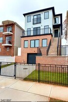 131 Hedden Terrace in Newark, NJ - Building Photo