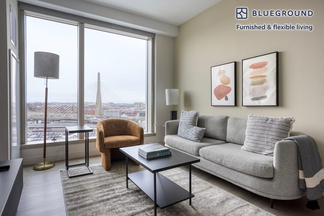 35 Lomasney Wy-Unit -FL10-ID1006 in Boston, MA - Building Photo