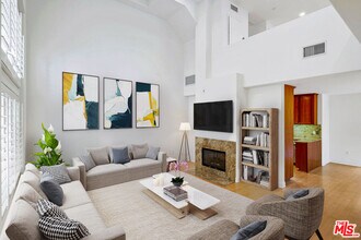 838 17th St in Santa Monica, CA - Foto de edificio - Building Photo