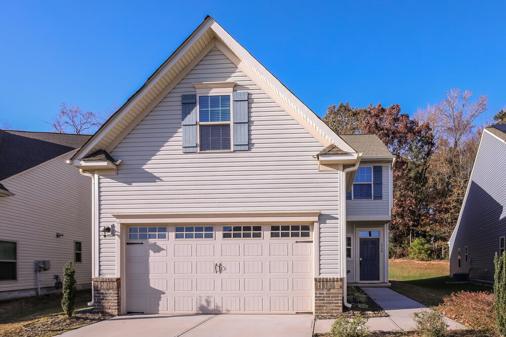 1728 Ripley Woods St in Wake Forest, NC - Foto de edificio