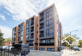 2355 W Flournoy St, Unit 4 in Chicago, IL - Foto de edificio - Building Photo