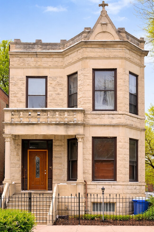 property at 3927 W Lexington St