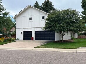 10739 E Crestridge Cir in Englewood, CO - Building Photo - Building Photo