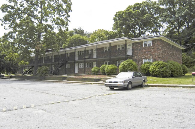 Marketplace Apartments in Forest Park, GA - Building Photo - Building Photo