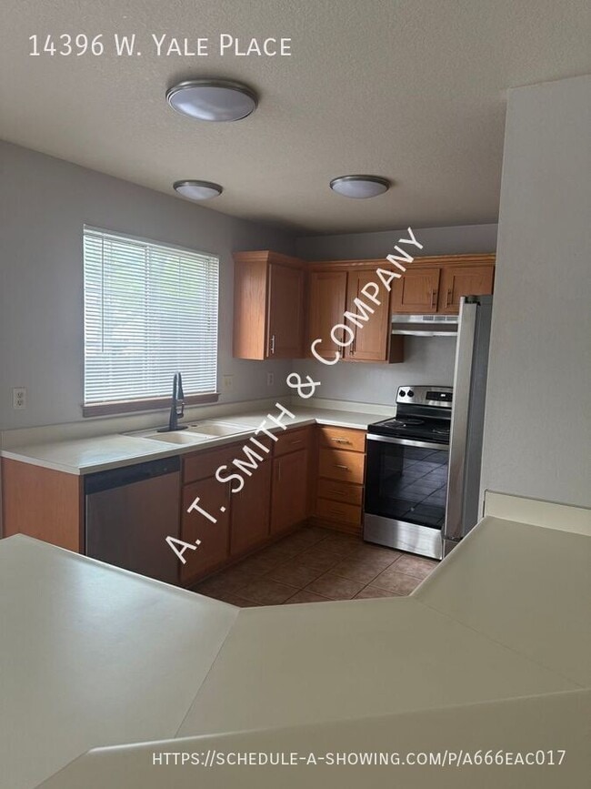 14396 W Yale Pl in Lakewood, CO - Building Photo - Building Photo