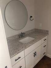 1305 Roberson St, Unit B in Murray, KY - Foto de edificio - Building Photo