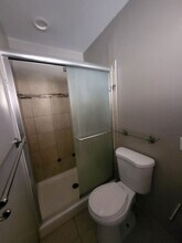 10508 Apache Ave NE in Albuquerque, NM - Building Photo - Building Photo