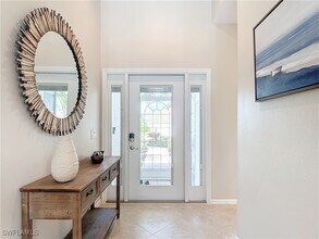 7157 Falcons Glen Blvd in Naples, FL - Foto de edificio - Building Photo