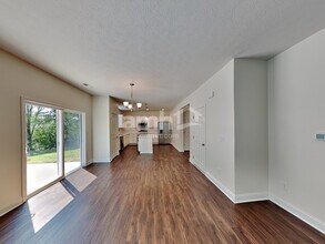12516 Dardevle Ct in Etna, OH - Foto de edificio - Building Photo