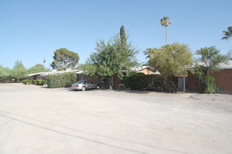 2002-2010 N Tucson Blvd in Tucson, AZ - Building Photo - Building Photo