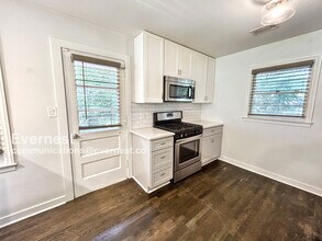 3309 Concord Cir SE in Smyrna, GA - Building Photo - Building Photo