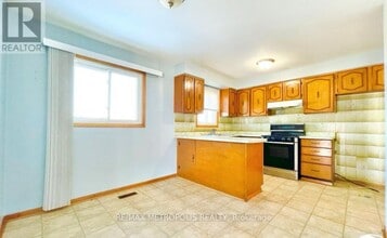 3 Prairie Dunes Pl in Vaughan, ON - Building Photo - Building Photo