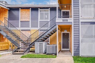 12527 Ashford Meadow Dr in Houston, TX - Building Photo