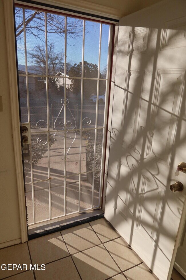 10736 Obsidian St in El Paso, TX - Building Photo - Building Photo
