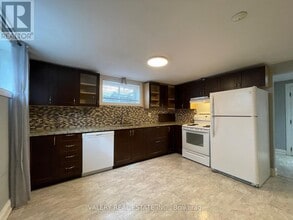 81 Parkway Crescent in Bowmanville, ON - Building Photo - Building Photo