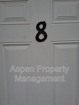 12149 DMC Hwy 99 in Burlington, IA - Building Photo