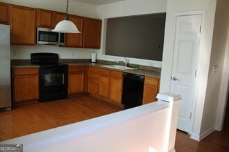 2756 Deerwood Ln in Atlanta, GA - Building Photo - Building Photo