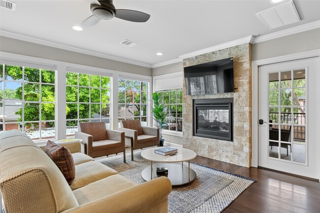 property at 2240 Bissonnet St